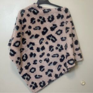 Love of Fashion Pink Leopard Poncho. One Size Fits Most. NWT.